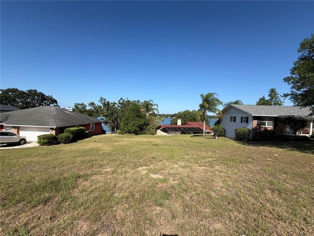 TOPPING PLACE, Eustis, FL 32726
