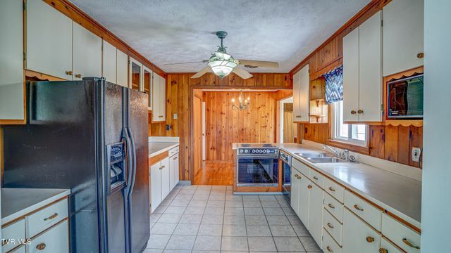 202 Redwood Road, Bristol, TN 37620
