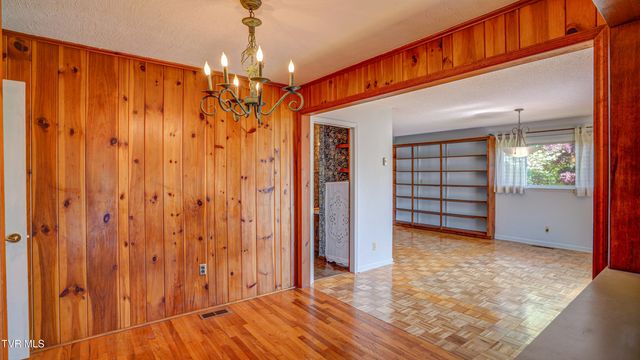 202 Redwood Road, Bristol, TN 37620