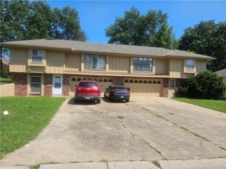 14820-14824 E 46th Street, Independence, MO 64055