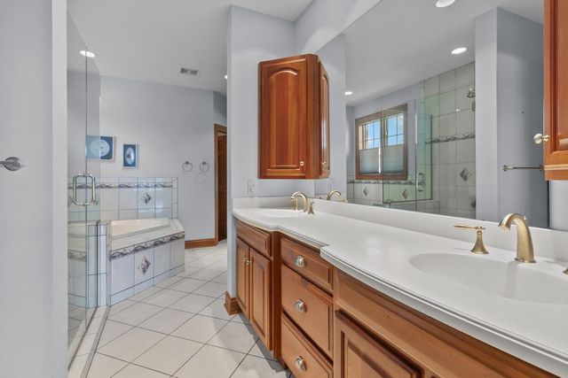 1217 Bridget COURT, Fontana, WI 53125