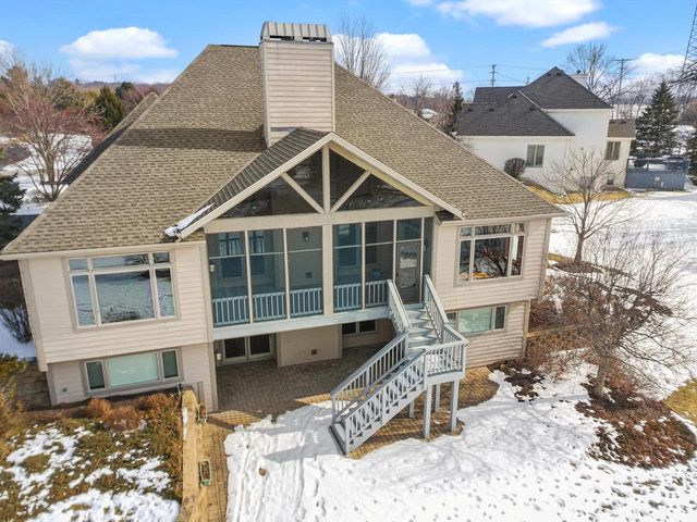 1217 Bridget COURT, Fontana, WI 53125