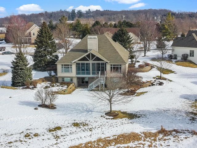 1217 Bridget COURT, Fontana, WI 53125