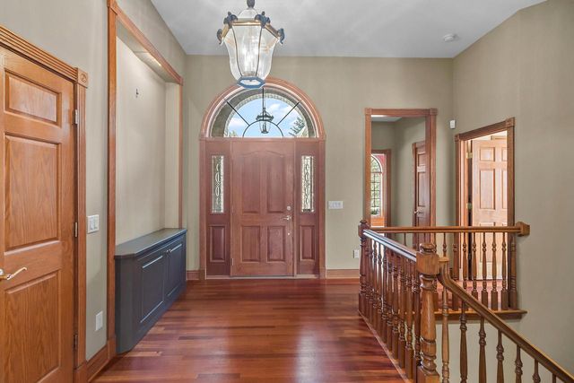 1217 Bridget COURT, Fontana, WI 53125