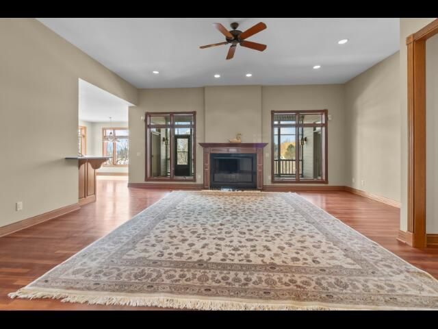1217 Bridget COURT, Fontana, WI 53125