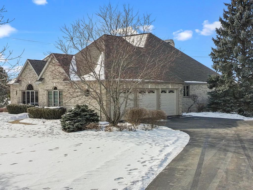 1217 Bridget COURT, Fontana, WI 53125