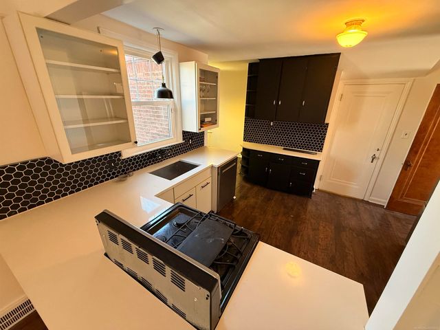 2554 Woodstock Drive, Highland Park, MI 48203
