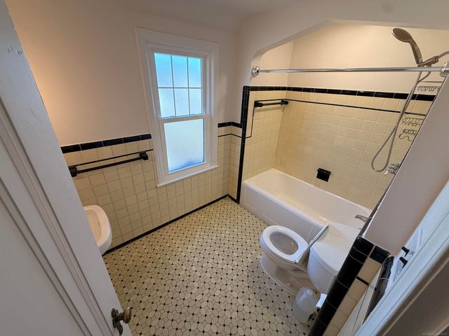 2554 Woodstock Drive, Highland Park, MI 48203