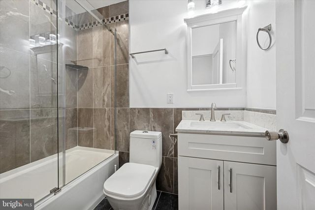 1327 S HOLLYWOOD ST, Philadelphia, PA 19146