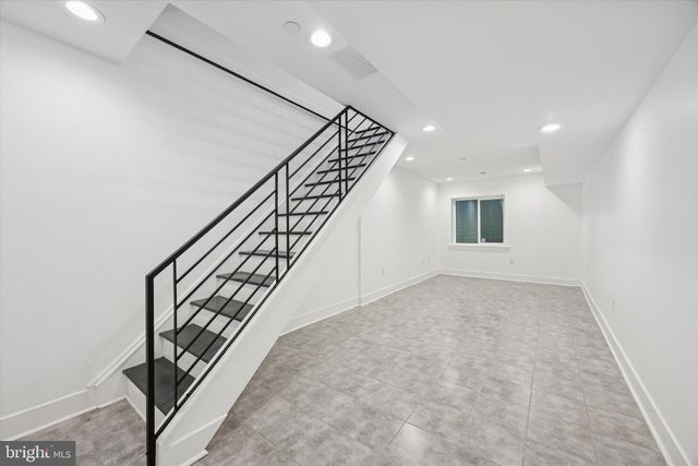 1327 S HOLLYWOOD ST, Philadelphia, PA 19146