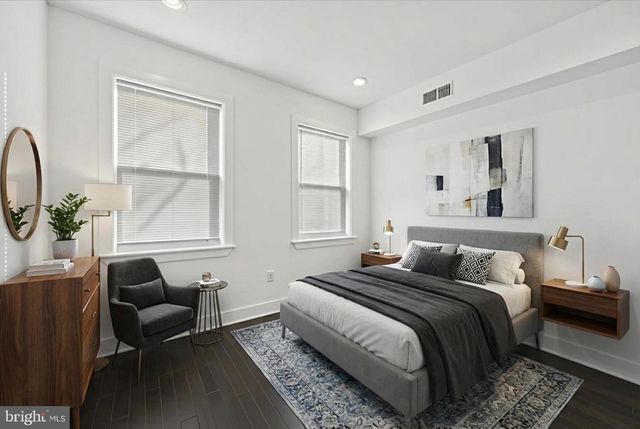 1327 S HOLLYWOOD ST, Philadelphia, PA 19146