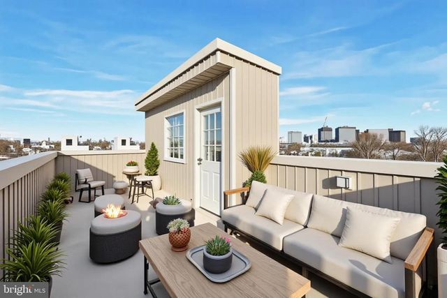 1327 S HOLLYWOOD ST, Philadelphia, PA 19146