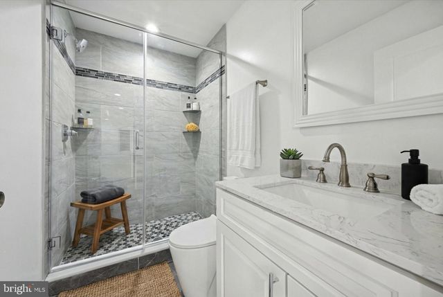 1327 S HOLLYWOOD ST, Philadelphia, PA 19146