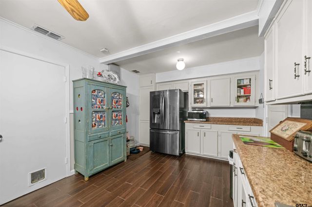 221 N Dayton St, Tyler, TX 75702