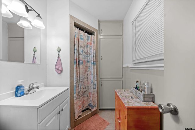 221 N Dayton St, Tyler, TX 75702