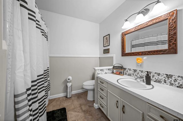 221 N Dayton St, Tyler, TX 75702