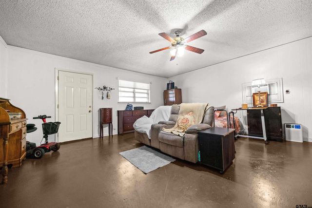 221 N Dayton St, Tyler, TX 75702