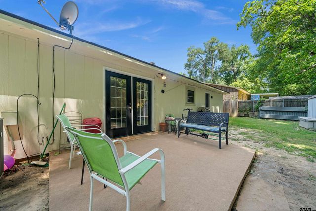 221 N Dayton St, Tyler, TX 75702