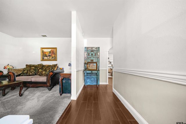 221 N Dayton St, Tyler, TX 75702