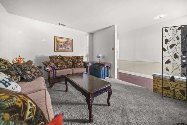 221 N Dayton St, Tyler, TX 75702