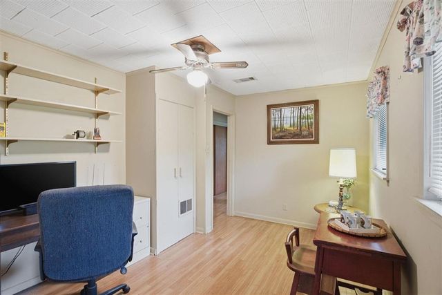 805 Goss Road, Westlake, LA 70669