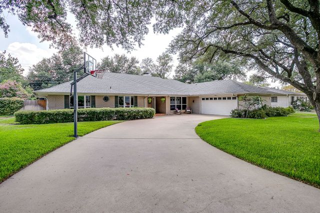 4333 Lanark Avenue, Fort Worth, TX 76109