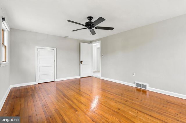 316 RIVER RD, Collegeville, PA 19426