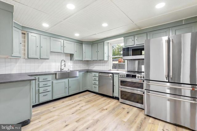 316 RIVER RD, Collegeville, PA 19426
