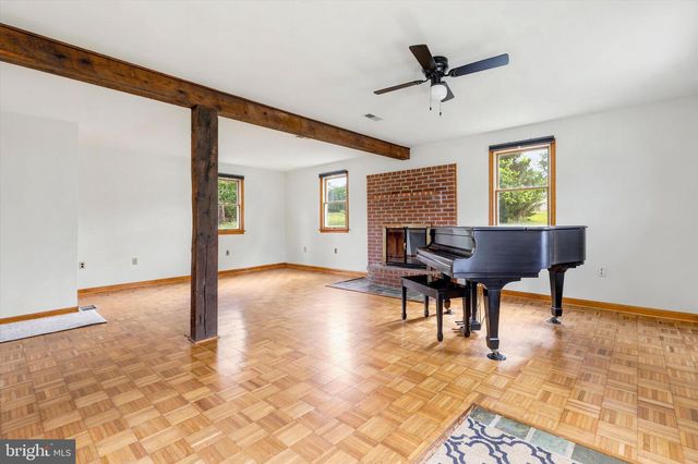 316 RIVER RD, Collegeville, PA 19426