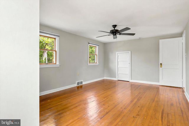 316 RIVER RD, Collegeville, PA 19426