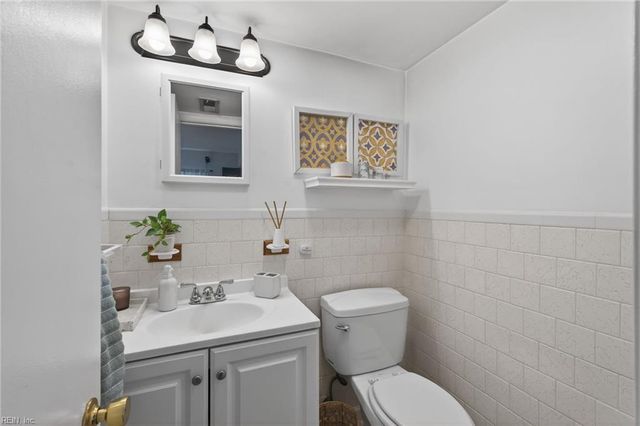 215 Valirey DR, Hampton, VA 23669