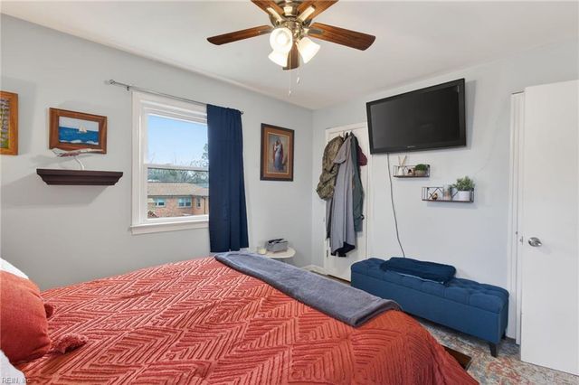 215 Valirey DR, Hampton, VA 23669