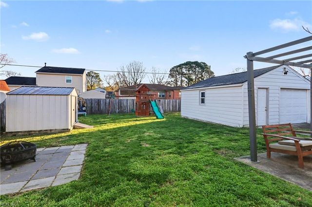 215 Valirey DR, Hampton, VA 23669