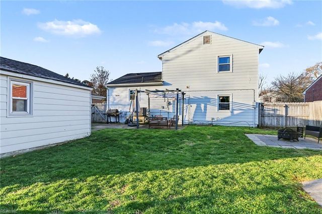 215 Valirey DR, Hampton, VA 23669