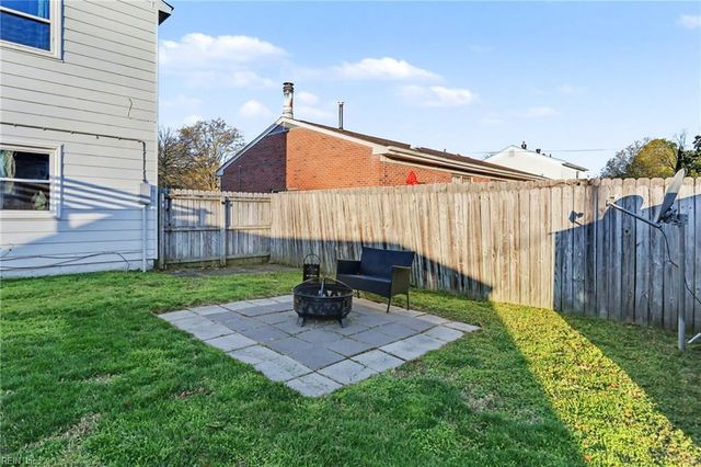 215 Valirey DR, Hampton, VA 23669