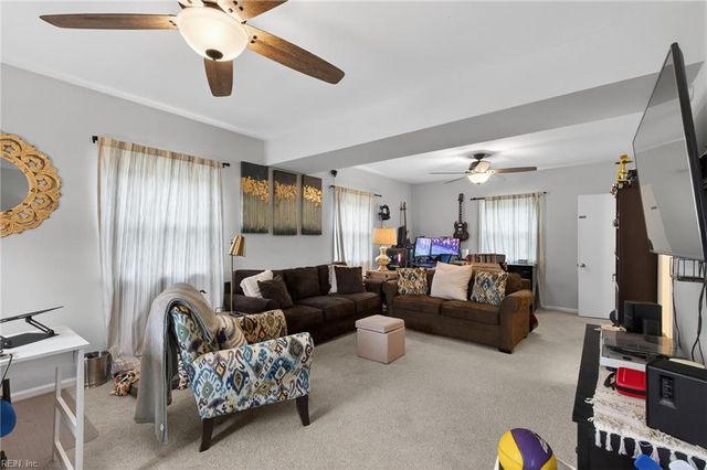 215 Valirey DR, Hampton, VA 23669