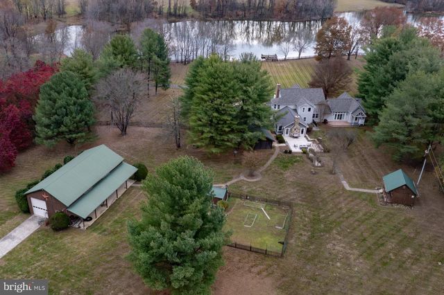 37896 LEGARD FARM RD, Hillsboro, VA 20132