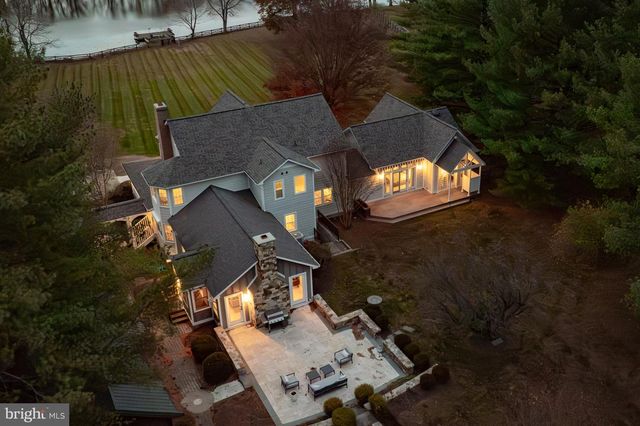 37896 LEGARD FARM RD, Hillsboro, VA 20132