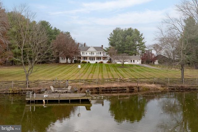 37896 LEGARD FARM RD, Hillsboro, VA 20132