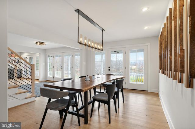 37896 LEGARD FARM RD, Hillsboro, VA 20132