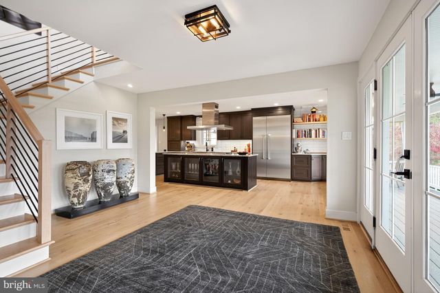 37896 LEGARD FARM RD, Hillsboro, VA 20132