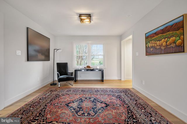 37896 LEGARD FARM RD, Hillsboro, VA 20132