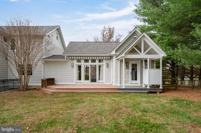 37896 LEGARD FARM RD, Hillsboro, VA 20132