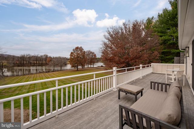 37896 LEGARD FARM RD, Hillsboro, VA 20132