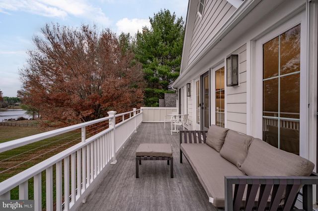 37896 LEGARD FARM RD, Hillsboro, VA 20132