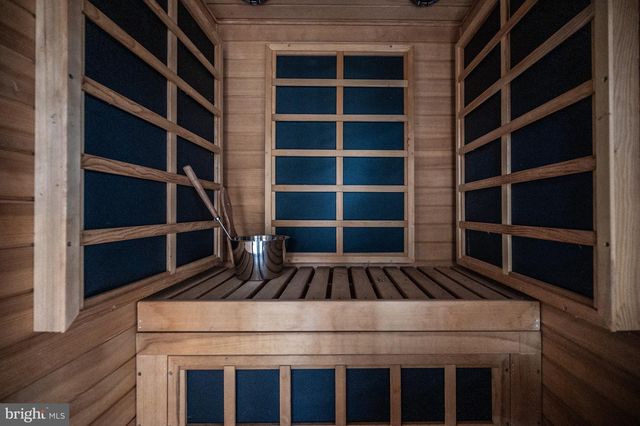 37896 LEGARD FARM RD, Hillsboro, VA 20132