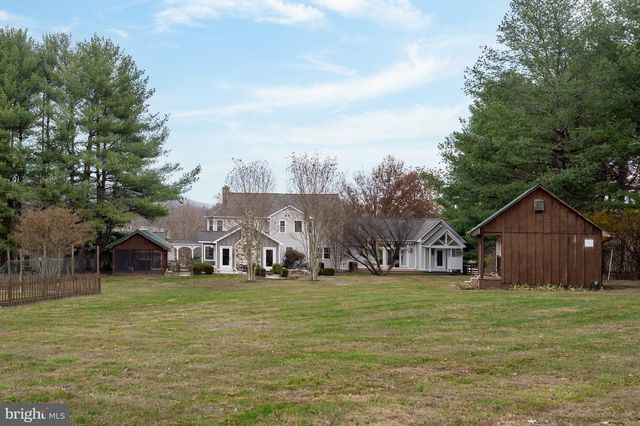 37896 LEGARD FARM RD, Hillsboro, VA 20132