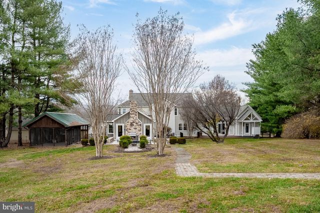 37896 LEGARD FARM RD, Hillsboro, VA 20132