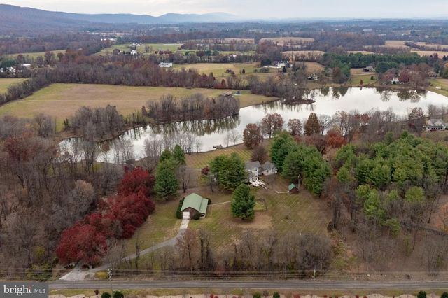 37896 LEGARD FARM RD, Hillsboro, VA 20132