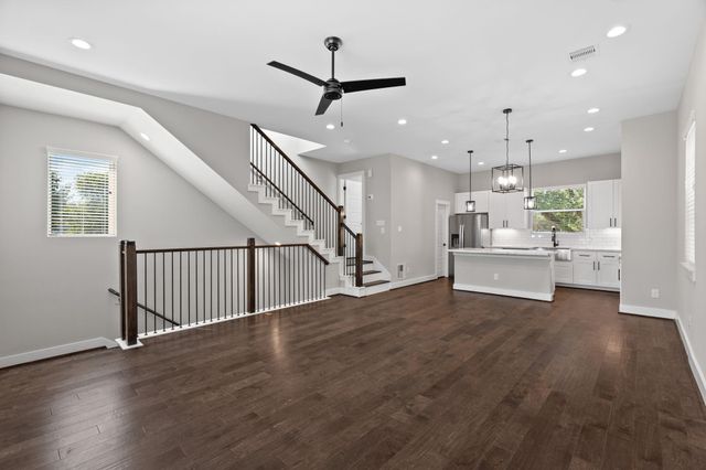 904 Martin Street D, Houston, TX 77018